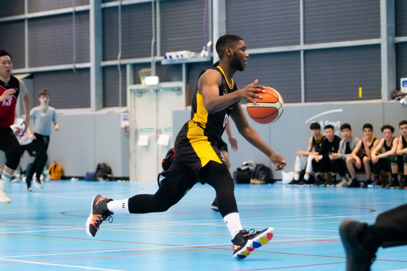 但也充满了 但也充满了